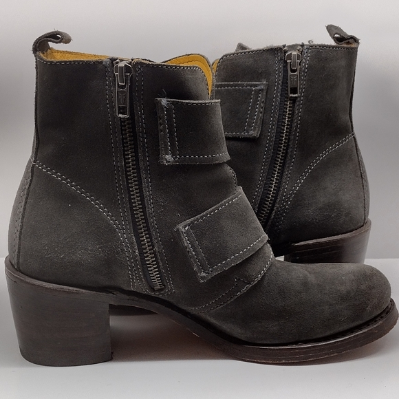 Frye Sabrina Double Buckle Grey Leather Boots l Side Zipper l Size 9 M l - Picture 6 of 11